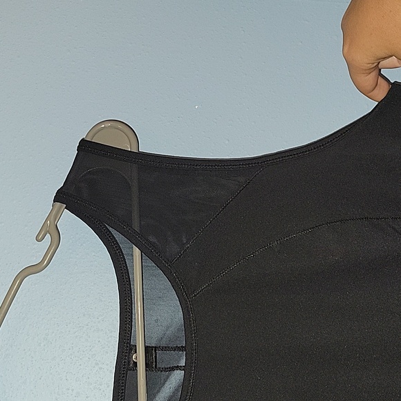 90 Degree black open back tank top - Picture 2 of 4